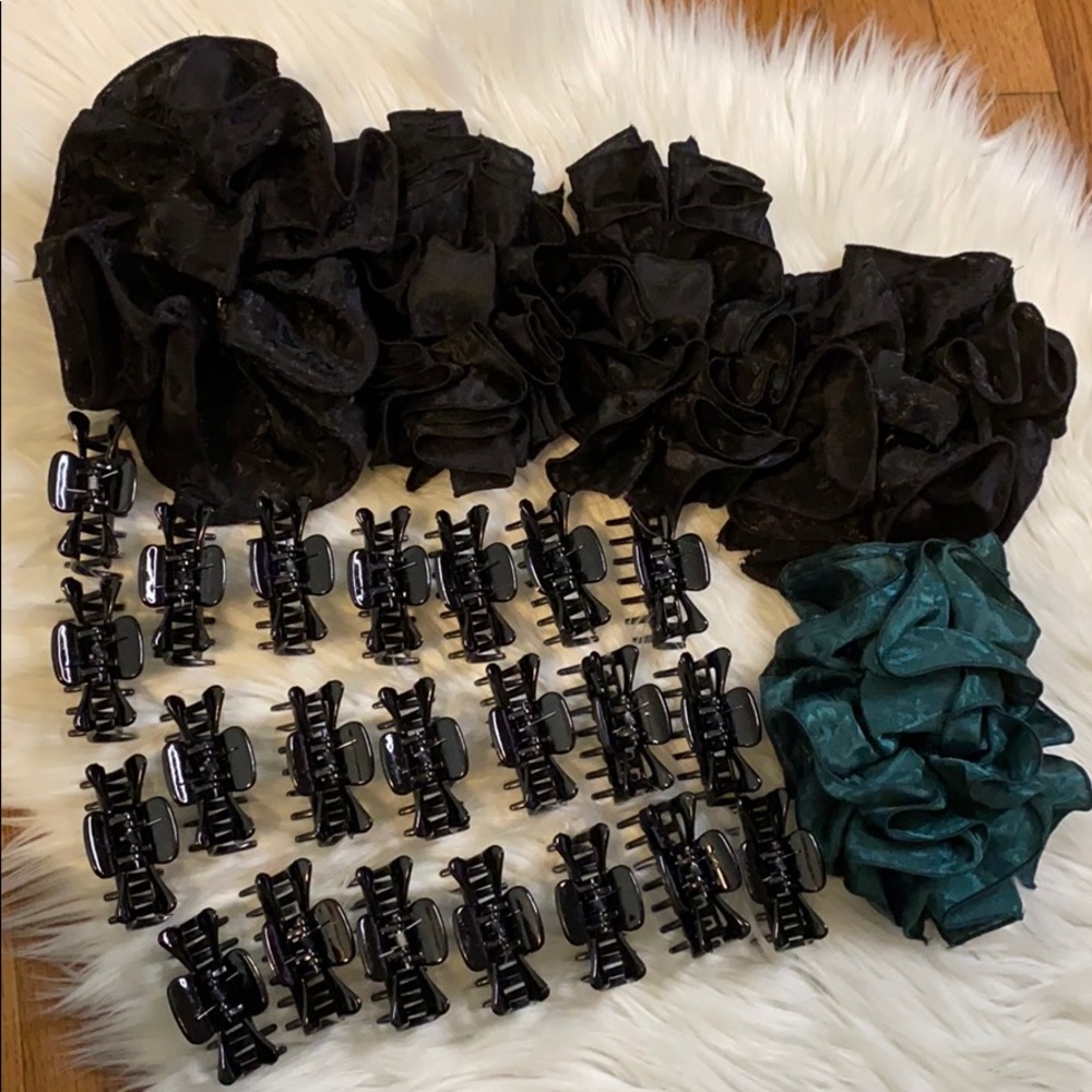 Bundle of 22 hair clips & 5 hair pieces Sally Beauty Supply